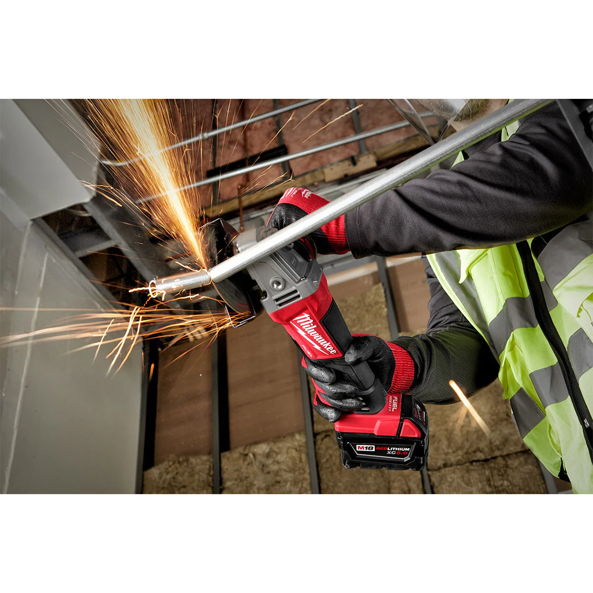 Milwaukee M18 FUEL 4-1/2 / 5 Inch Grinder w/Paddle Switch No-Lock Kit (2880-22) - Image 2